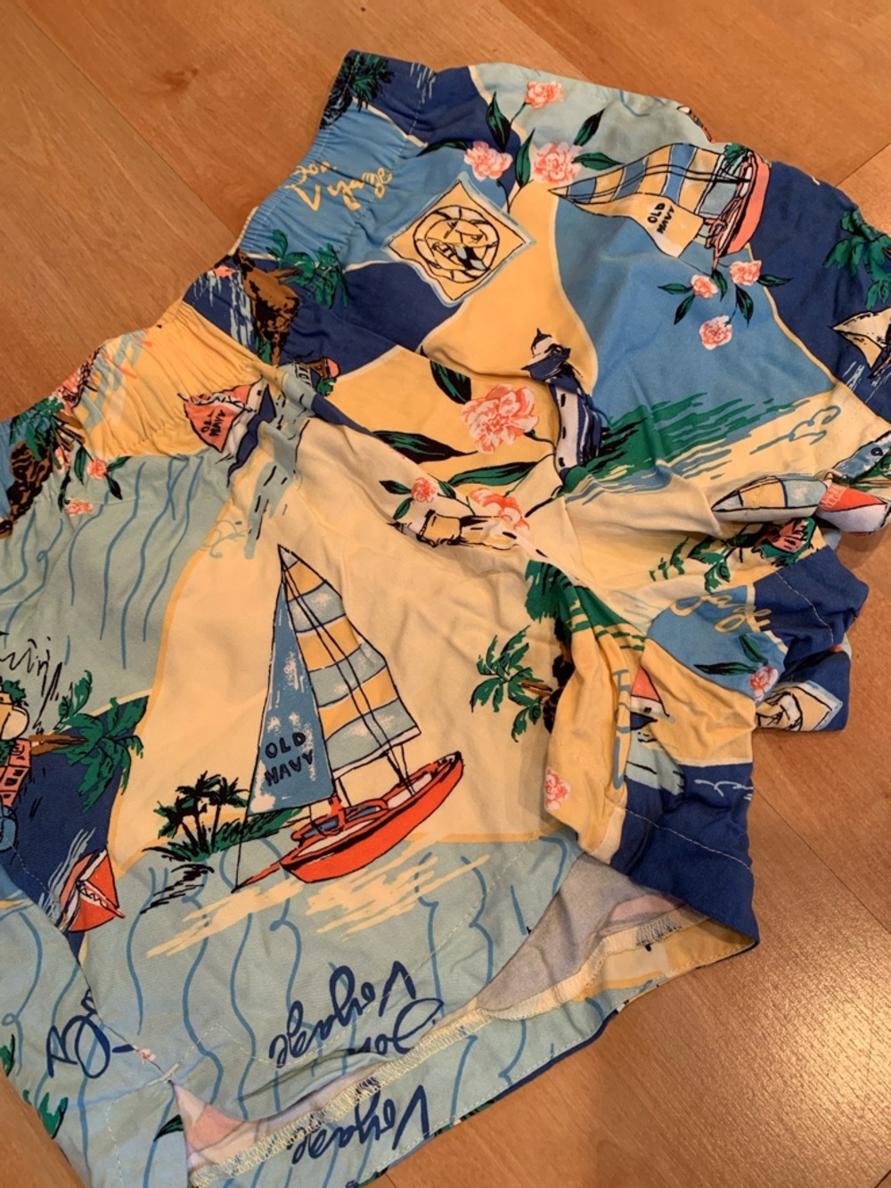 Old Navy Women's High Waist Sailboat Print Shorts in Blue and Yellow